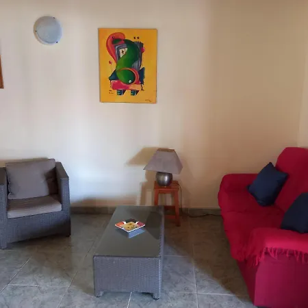 Apartmán Lovely 1-bed In Parque Holandes La Oliva